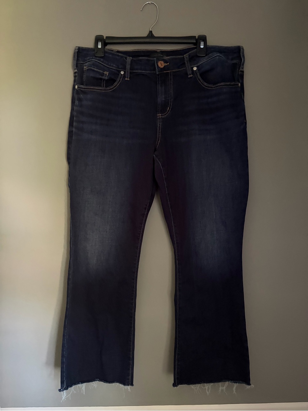 Silver Jeans Co Suki Kick Flare Jeans W36 L27 Dark Wash Raw Hem Stretch Denim